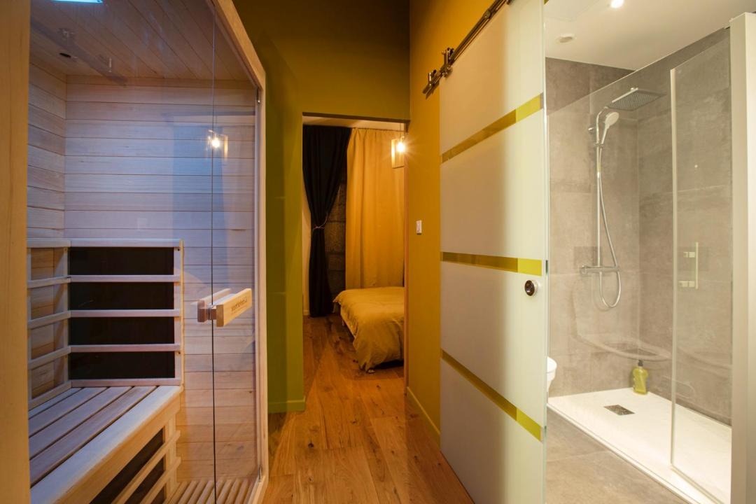 Photo of Bathroom in Besancon Old Town