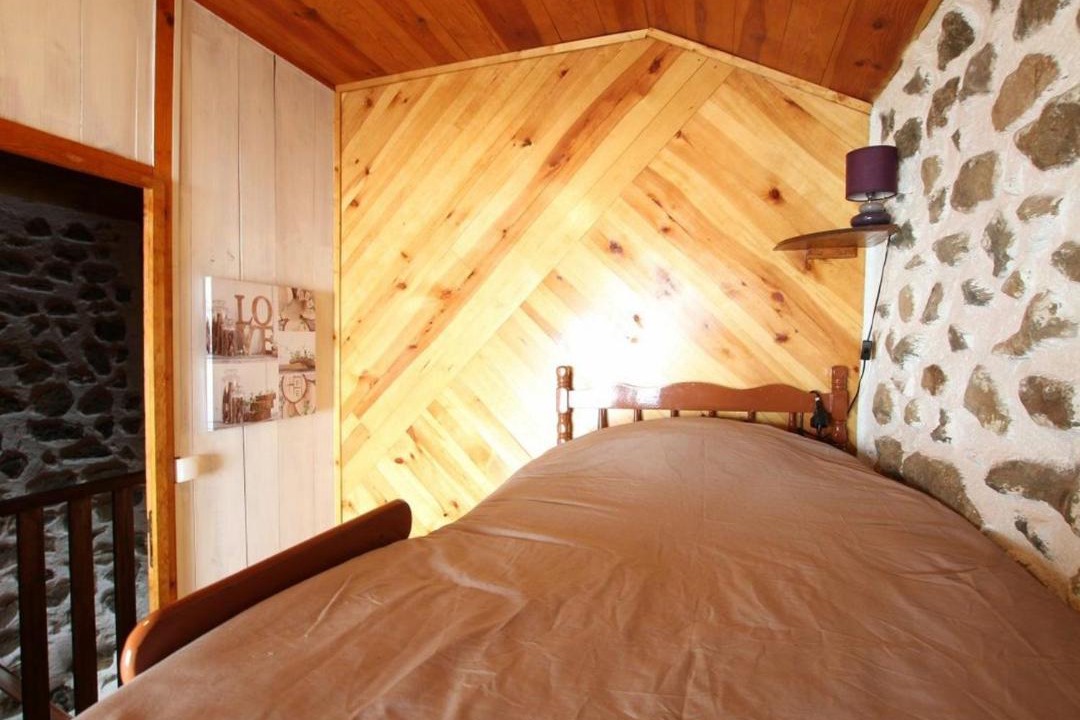 Photo of Bedroom in Saint-Julien-Chapteuil