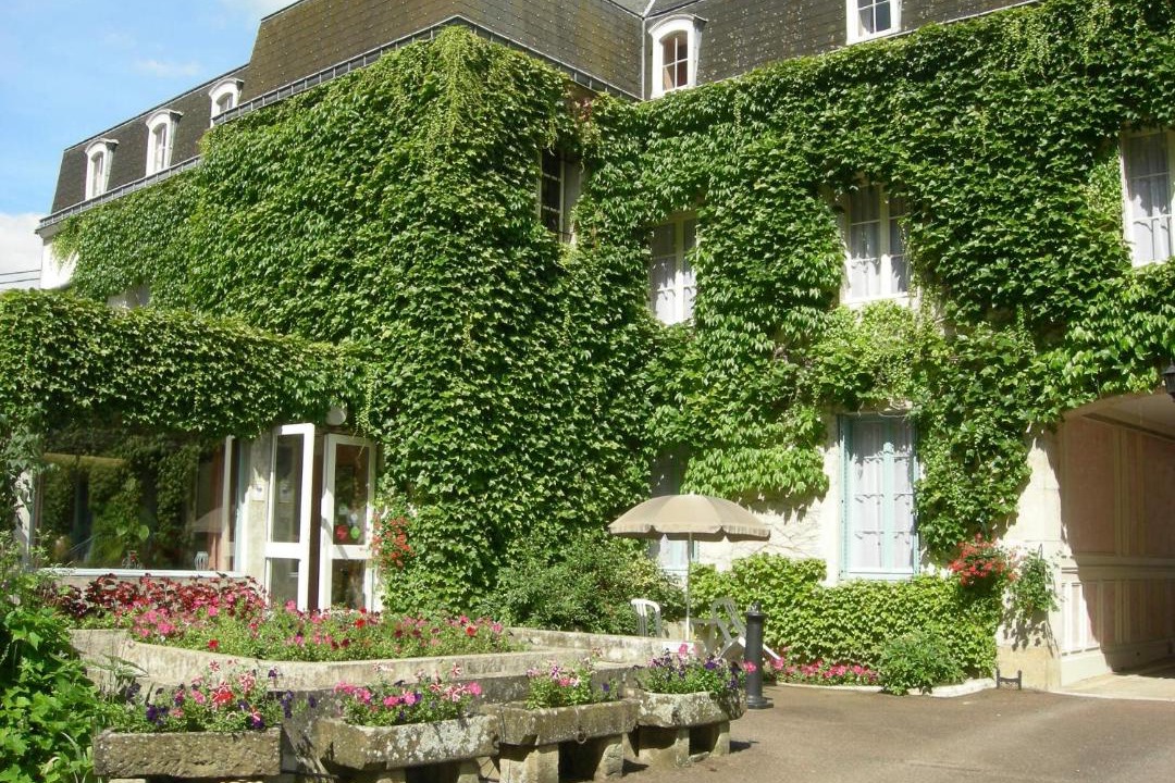 Photo of Others in Avallon