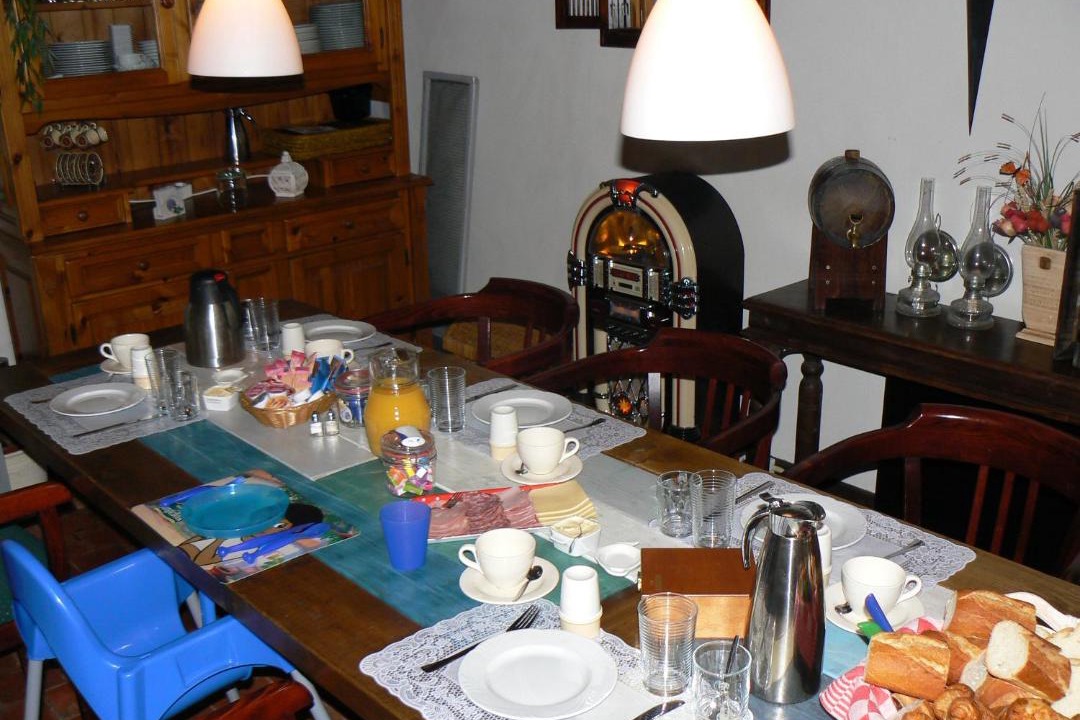 Photo of Livingroom in Saint-Hilaire