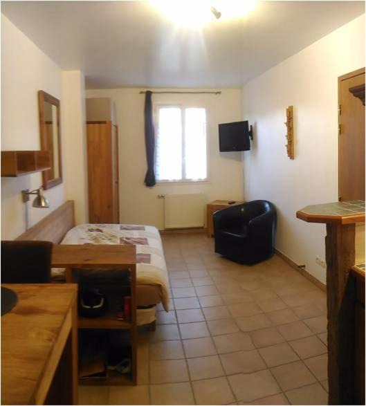 Photo of Others in Palaiseau