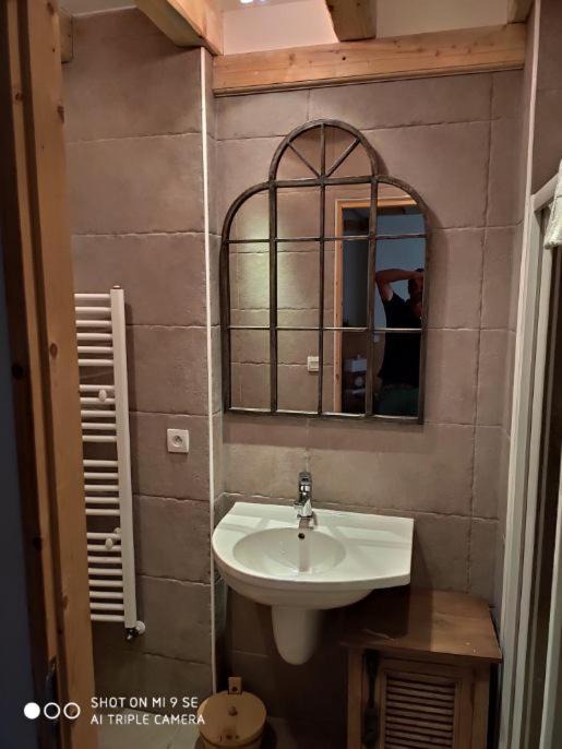 Photo of Bathroom in Chilly-le-Vignoble