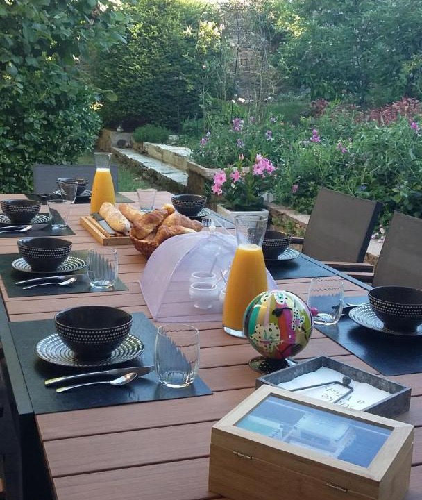 Photo of Others in Jullie