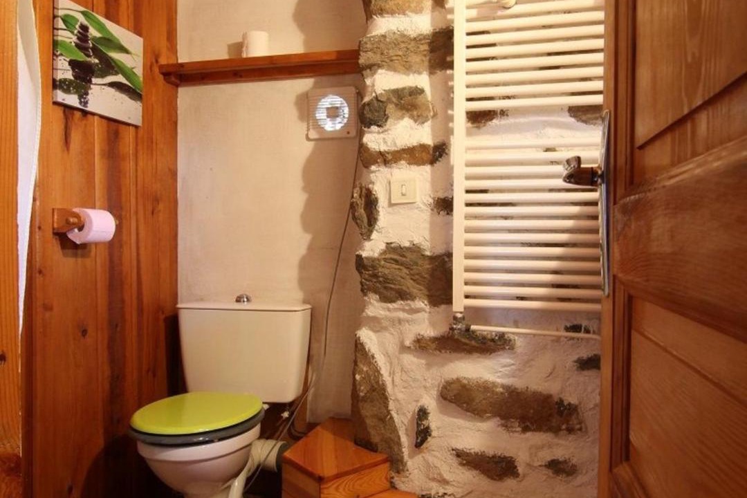 Photo of Bathroom in Saint-Julien-Chapteuil