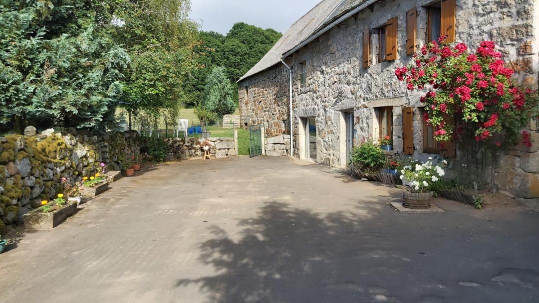 Photo of Buildings in Recoules-d'Aubrac