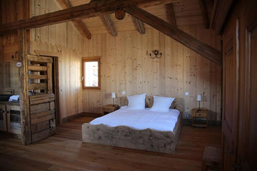 Photo of Bedroom in Les Fourgs