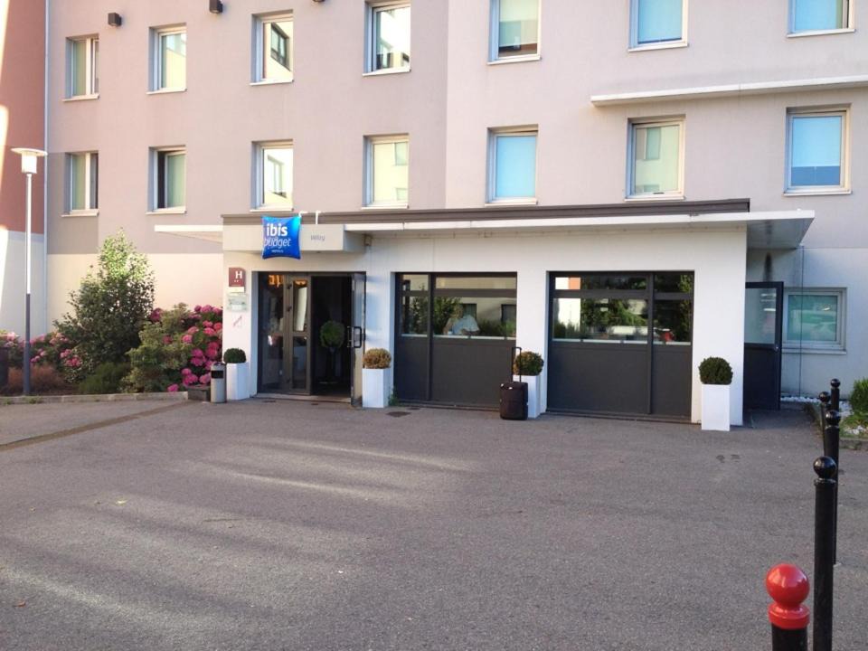 Photo of Others in Velizy-Villacoublay