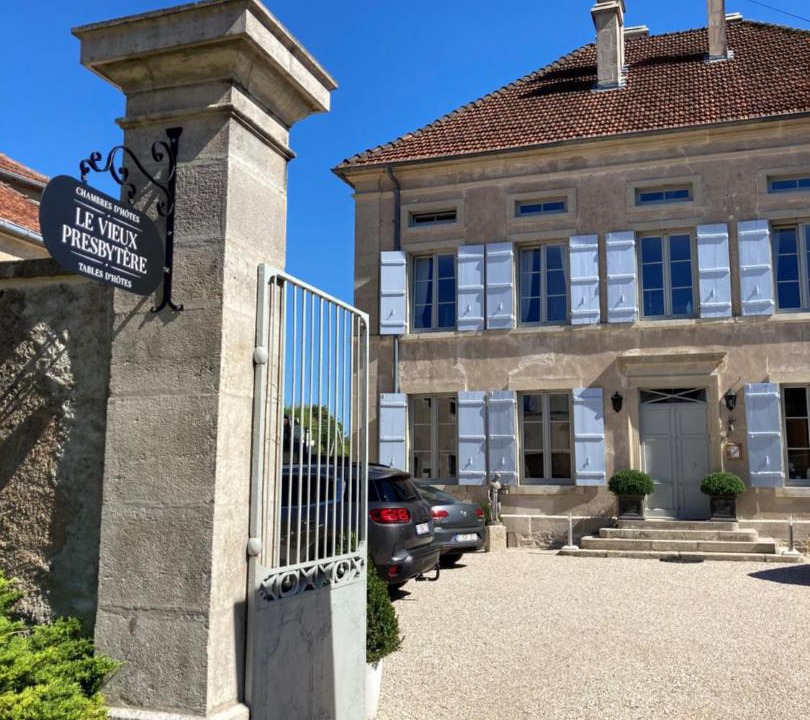 Photo of Others in Confracourt