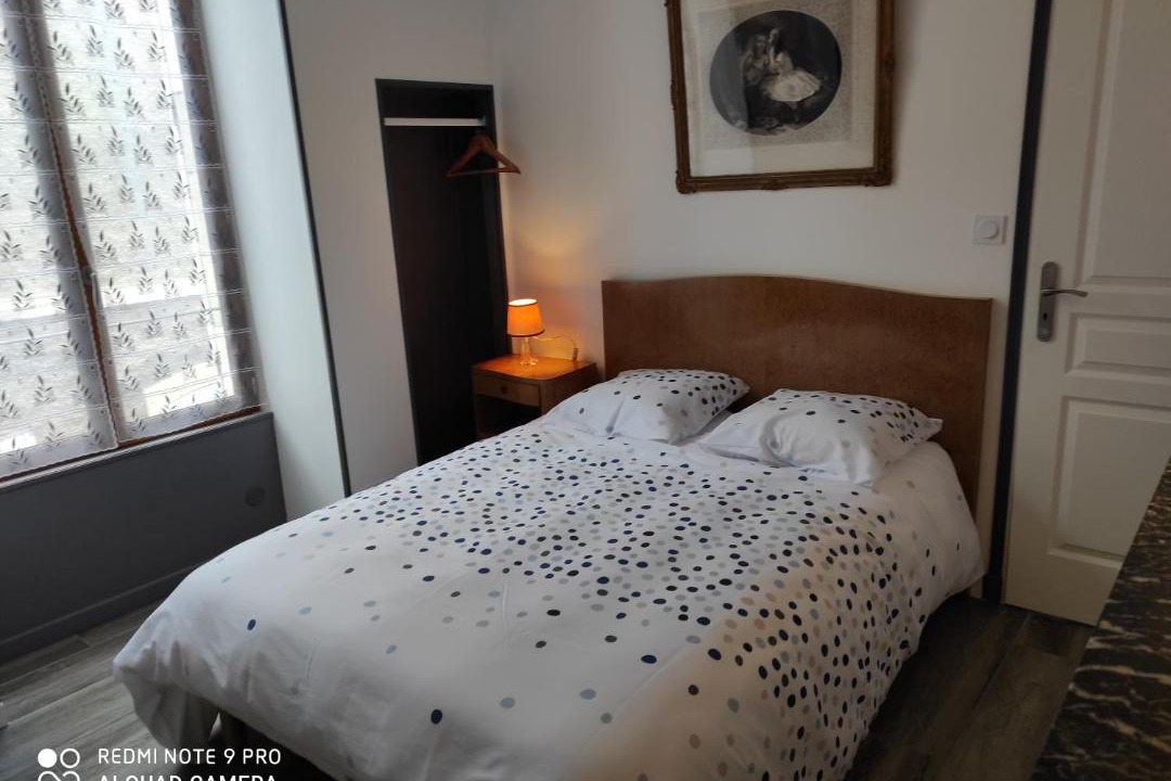Photo of Bedroom in Avallon