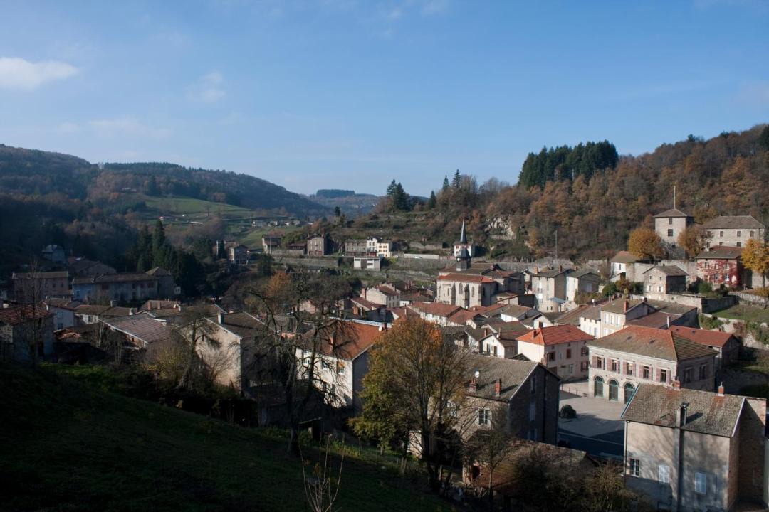 Photo of Buildings in Olliergues