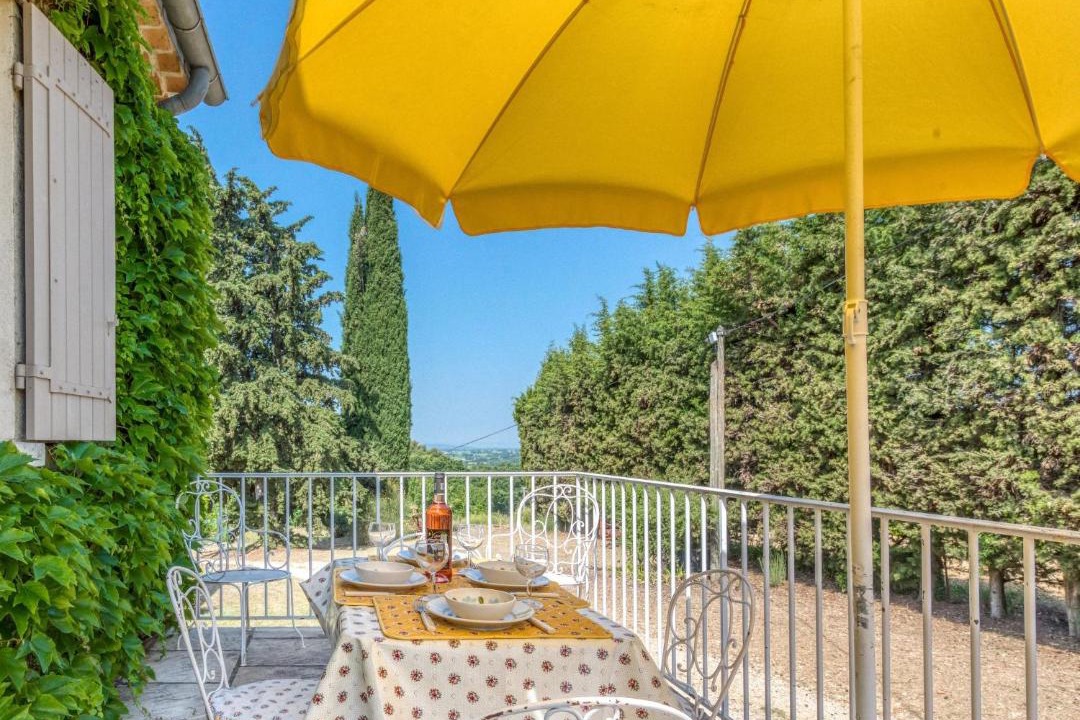 Photo of Patio Balcony in Saint-Roman-de-Malegarde