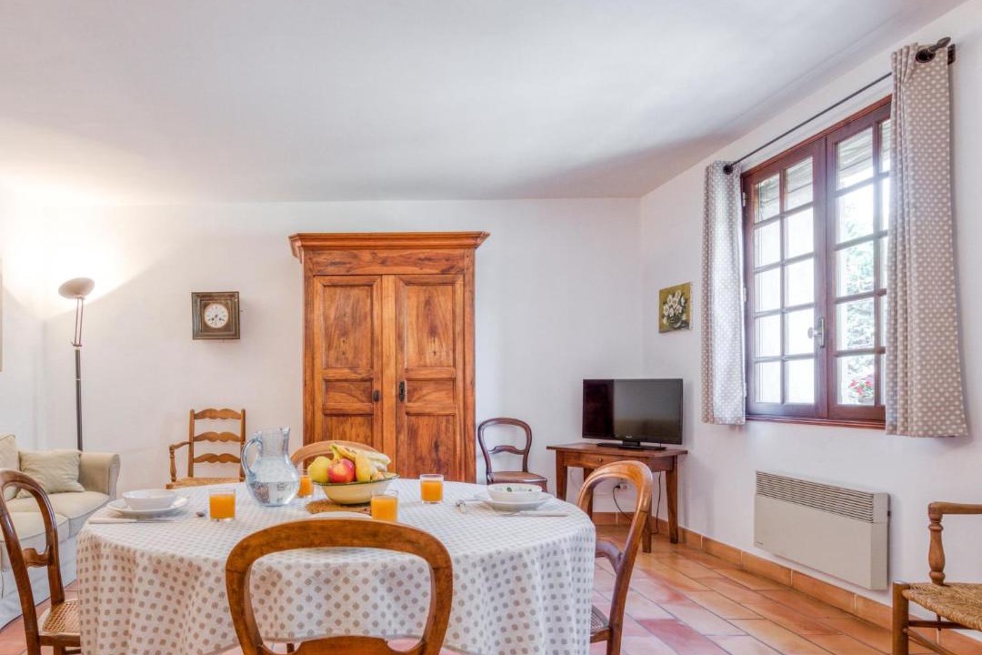 Photo of Livingroom in Saint-Roman-de-Malegarde