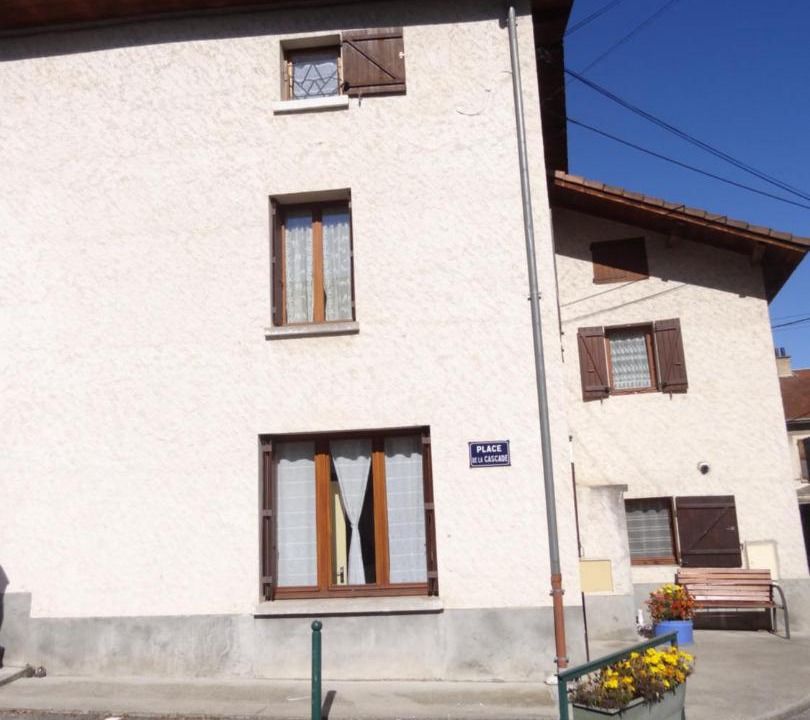Photo of Buildings in Le Gua
