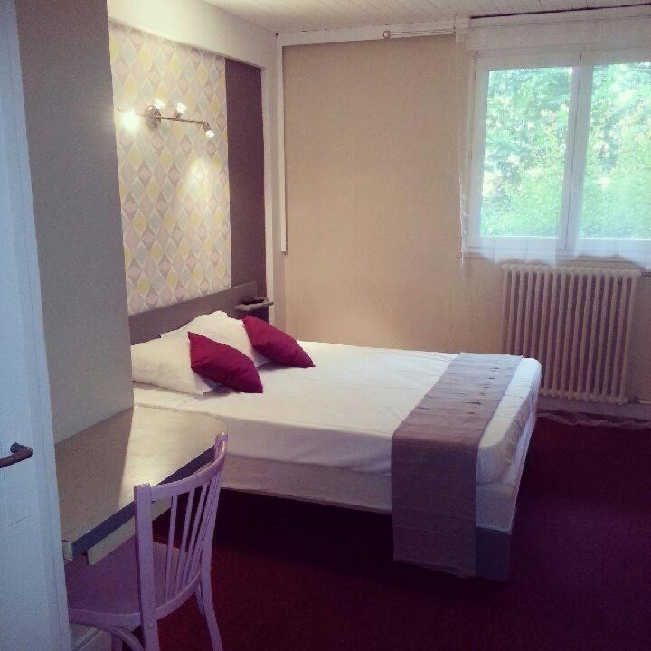 Photo of Bedroom in Saint-Georges-de-Reneins