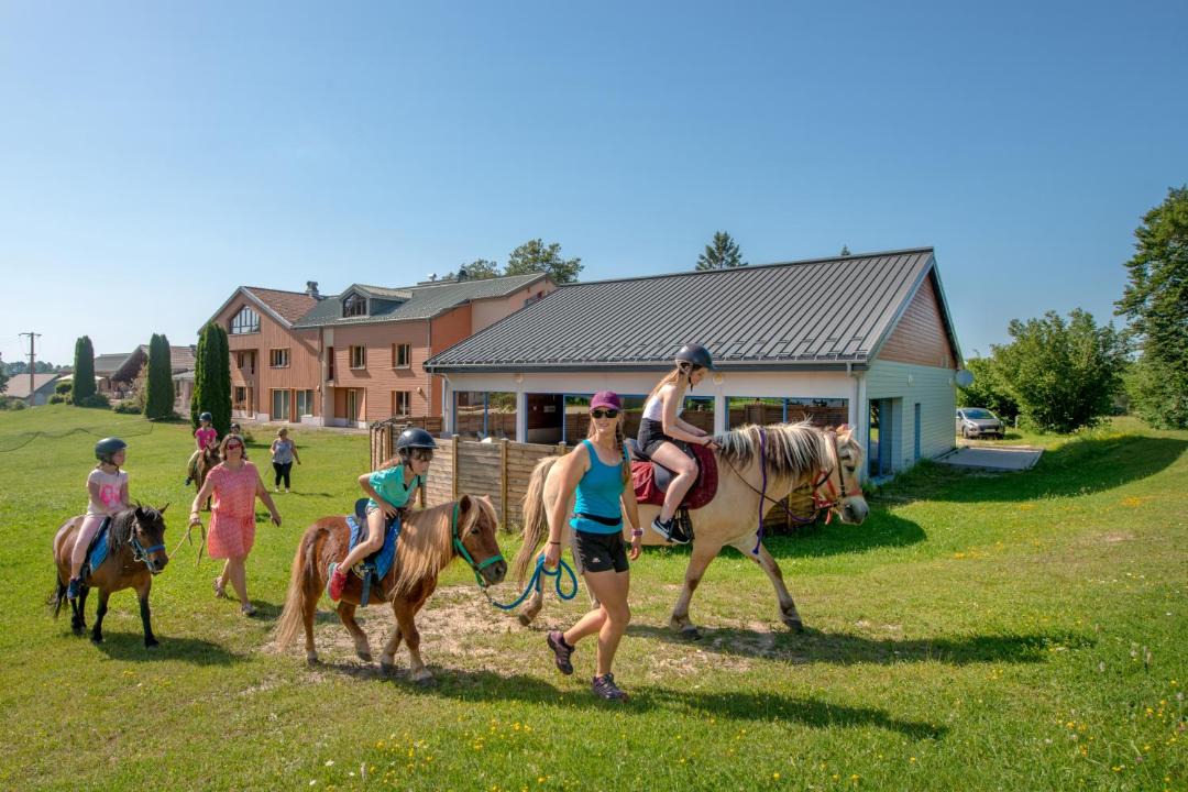 Photo of Others in Cerniebaud