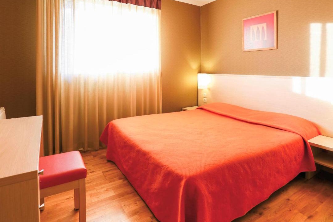 Photo of Bedroom in Divonne-les-Bains