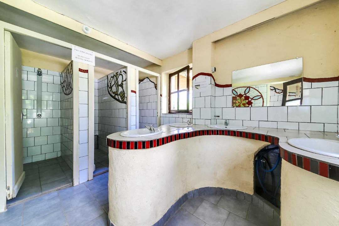 Photo of Bathroom in Claudon