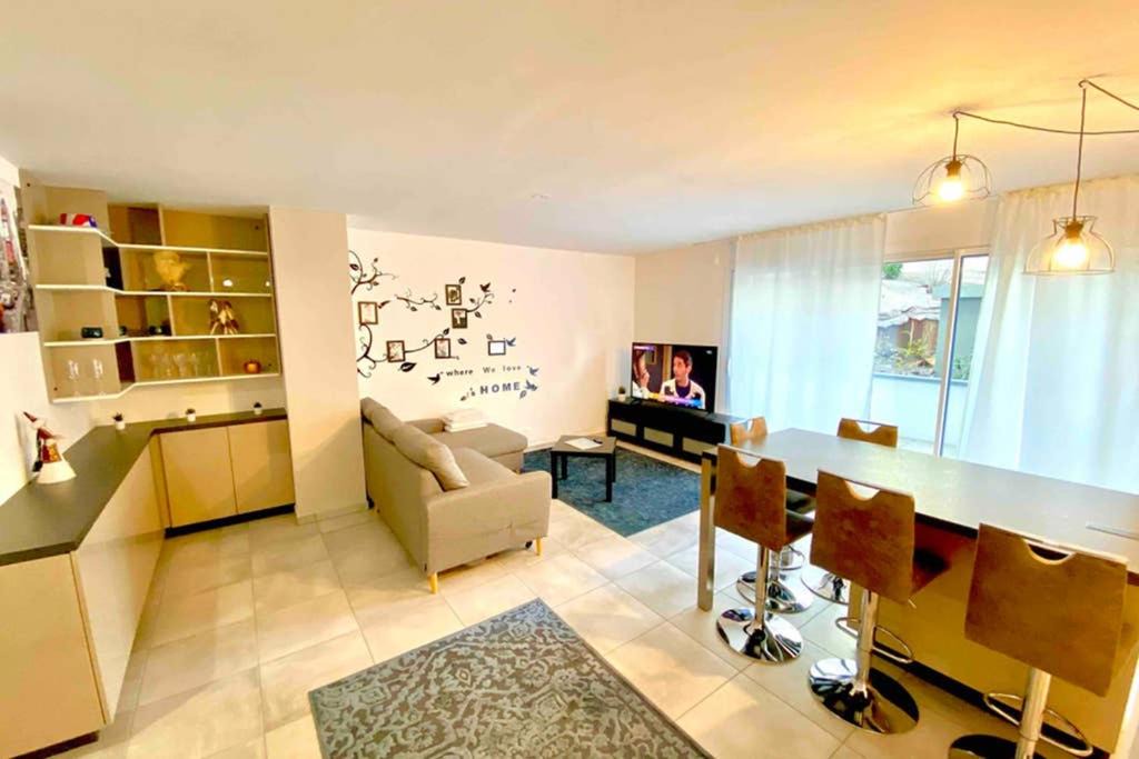 Photo of Livingroom in Gaillard