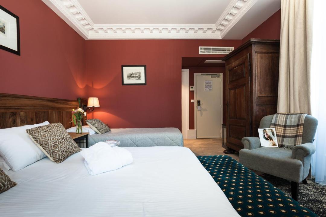 Photo of Bedroom in Saulon-la-Rue