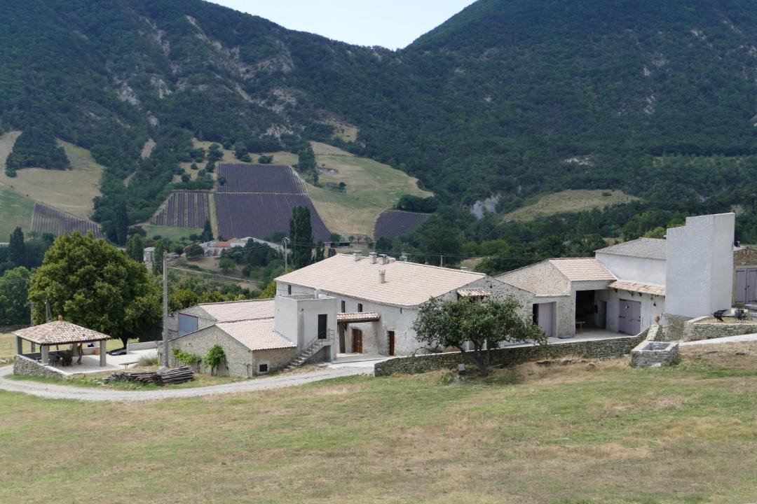 Photo of Buildings in Vesc