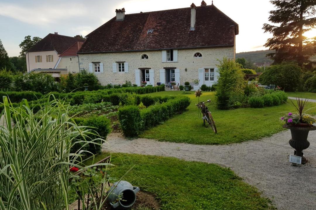 Photo of Others in Liesle