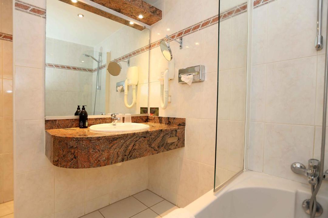 Photo of Bathroom in Thoiry
