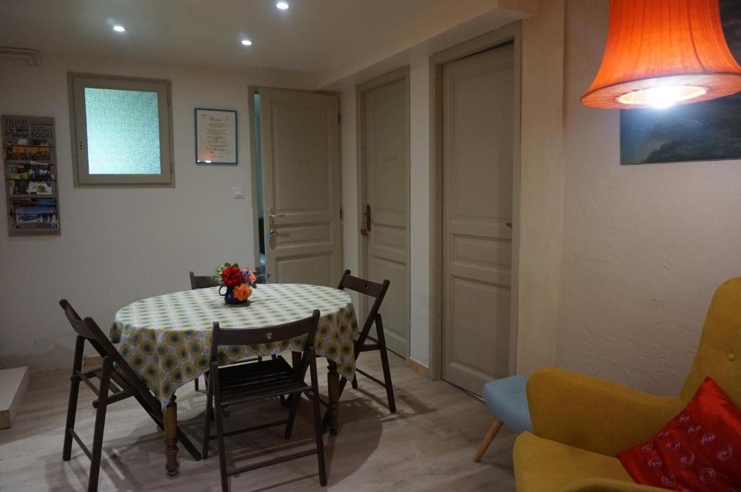 Photo of Others in Dallet