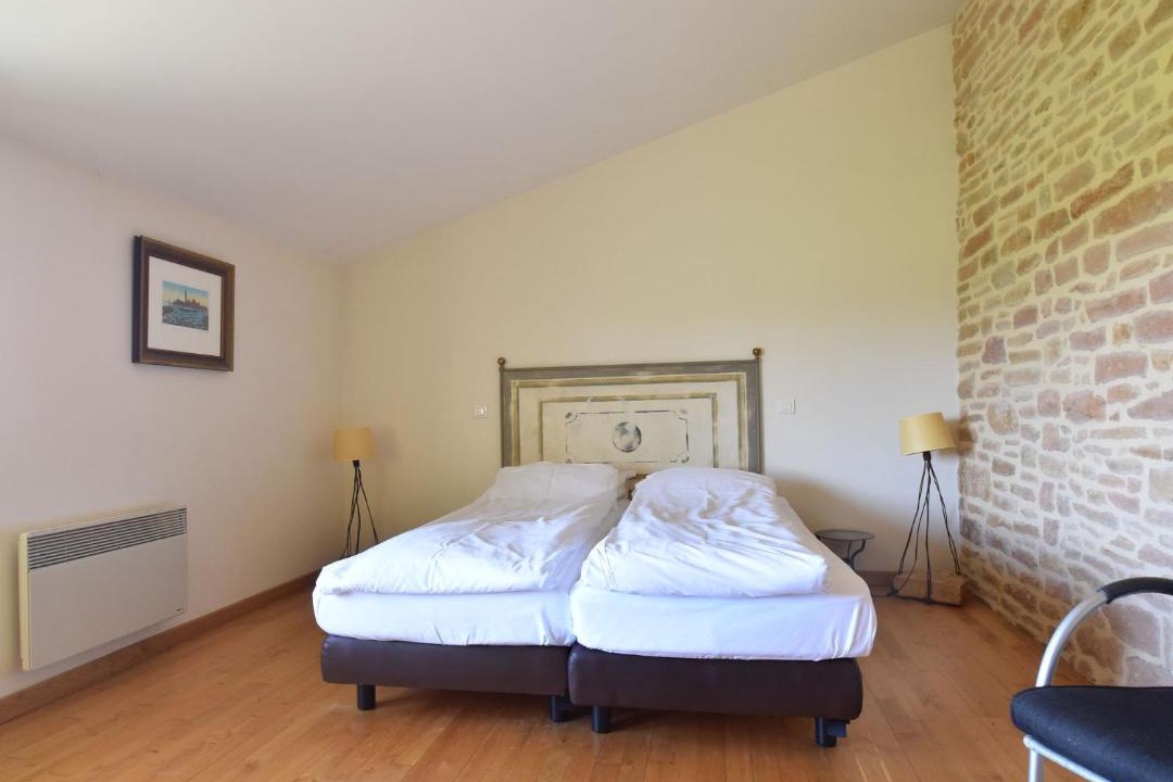Photo of Bedroom in Chaintre