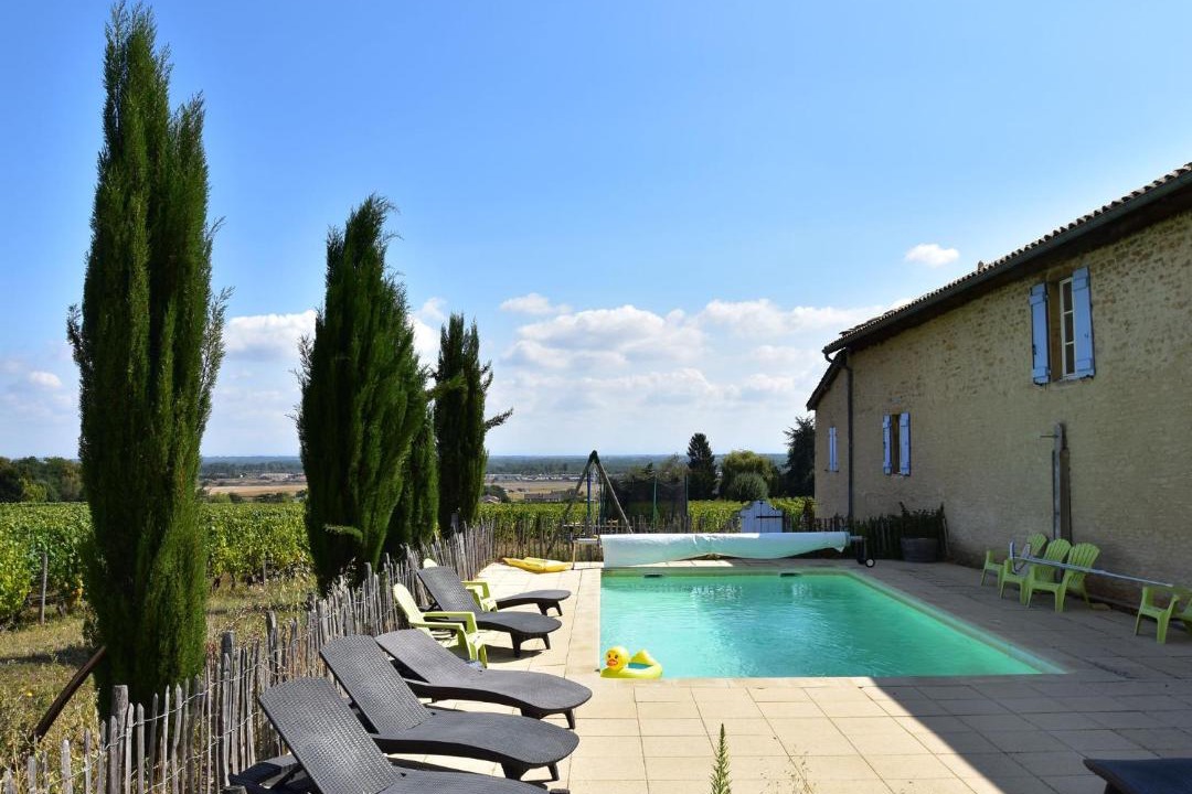 Photo of Outdoor in Chaintre