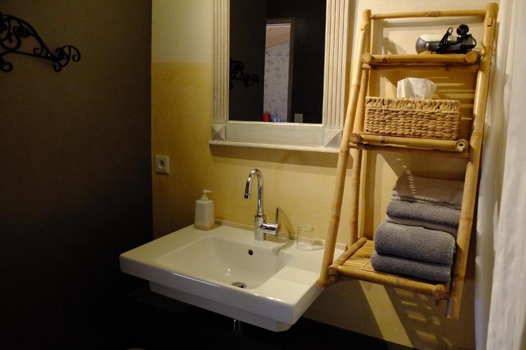 Photo of Bathroom in Cluny