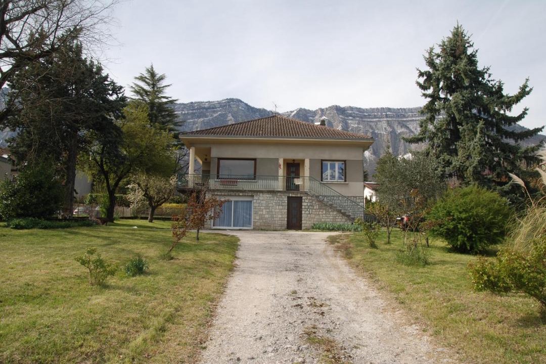 Photo of Buildings in Saint-Ismier