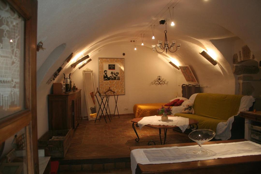 Photo of Others in Barnave