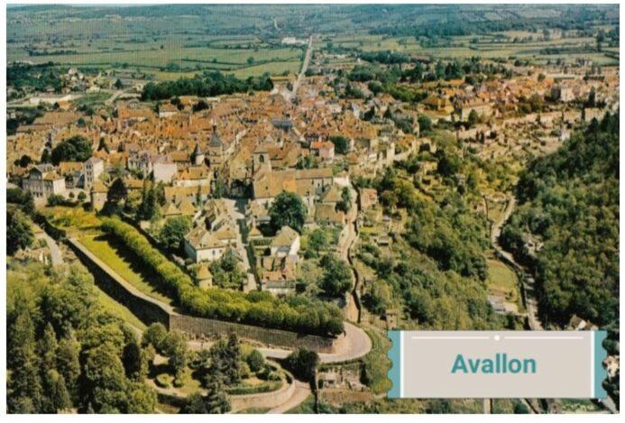 Photo of Others in Avallon