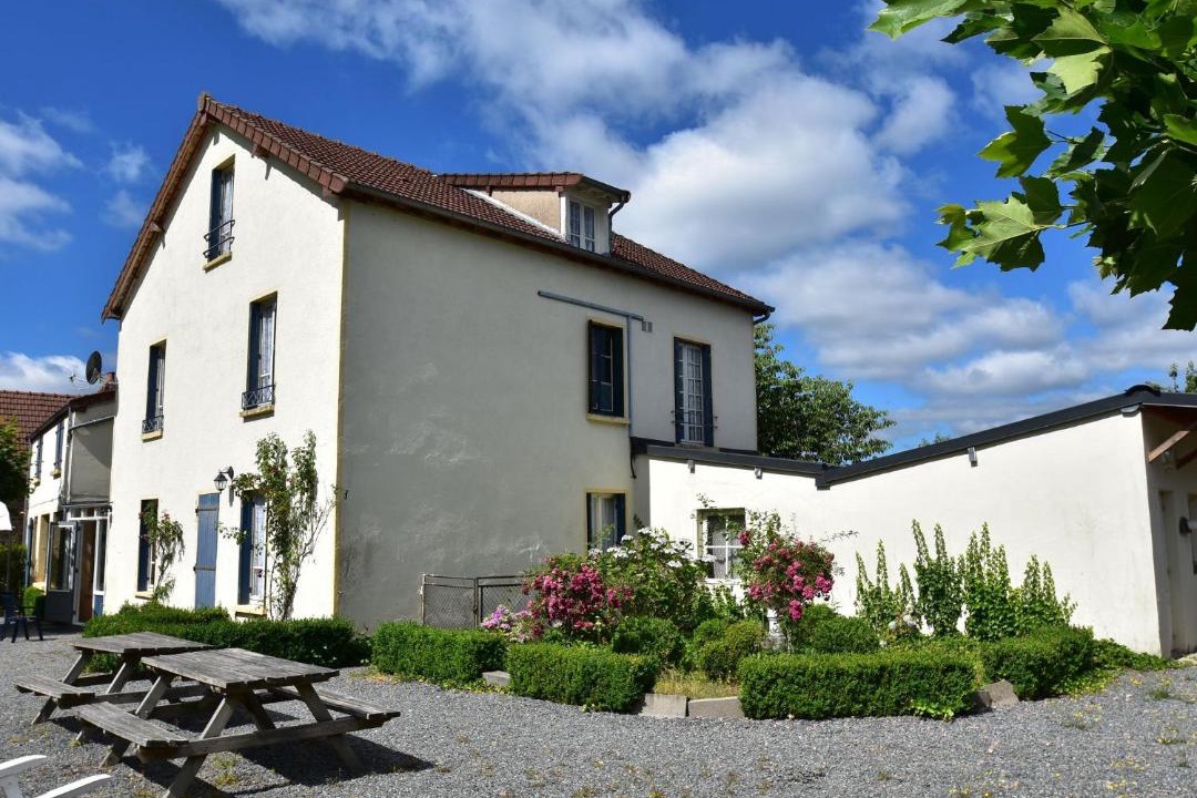Photo of Buildings in Saint-Honore-les-Bains