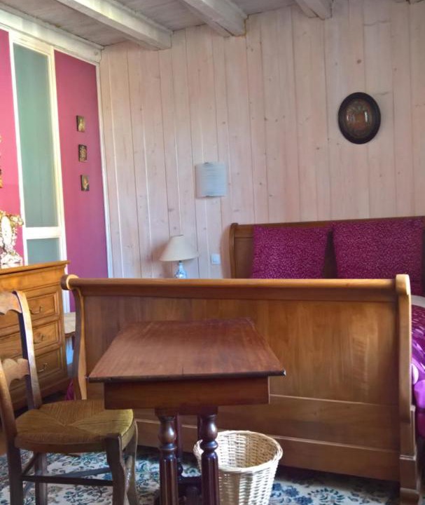 Photo of Others in Frasne