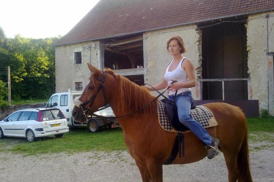 Photo of Human In Picture in Gezier-et-Fontenelay