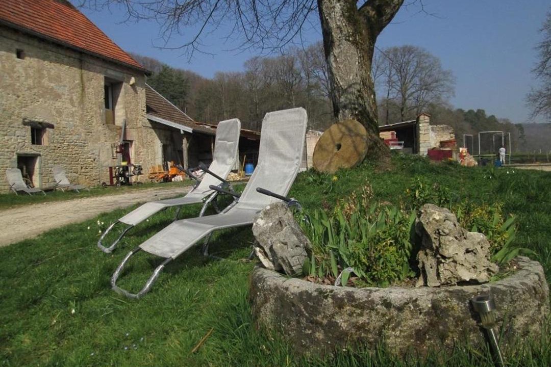 Photo of Buildings in Gezier-et-Fontenelay