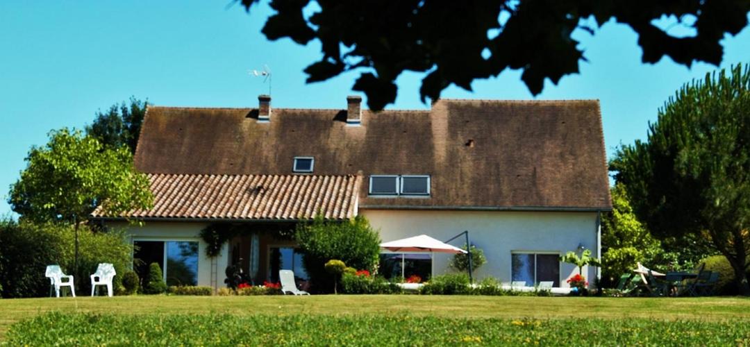 Photo of Buildings in La Chapelle-de-Bragny