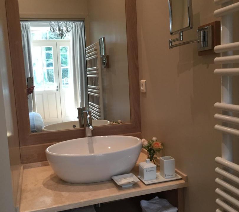 Photo of Bathroom in Mercurey