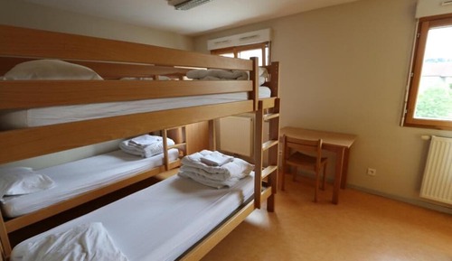 Bed in 4-Bed Female Dormitory with Ensuite Shower - Shared Toilets