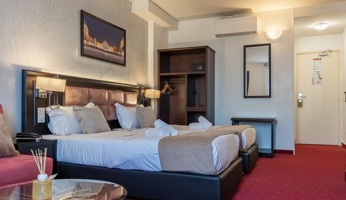 Deluxe Twin Room