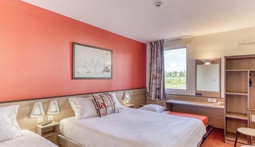 Triple Room (3 adults + 1 child)
