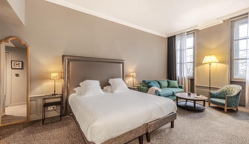 Junior Suite, 1 King Bed, Non Smoking (Larger Room;Twin bed on request)