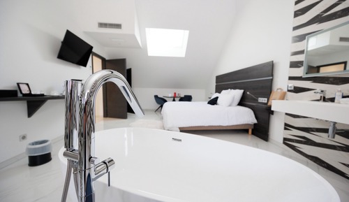 Luxury Double Room, 1 King Bed, Pets Allowed