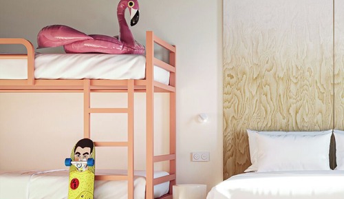 CABIN SUITE (DOUBLE BED, SOFA BED AND 2 BUNK BEDS)