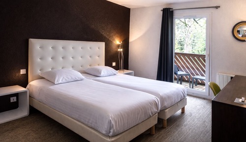 Twin Room, 2 Twin Beds, Air conditioning, Garden View