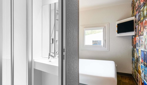Room, 1 Double Bed, Private Bathroom (Cabrio)