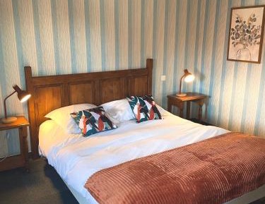 Triple Room with Private Bathroom