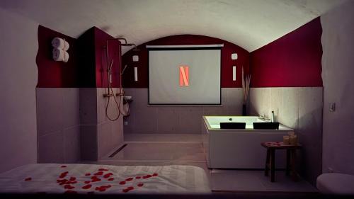 One-Bedroom Apartment with Spa Bath