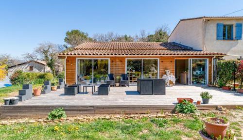 Villa with Garden View